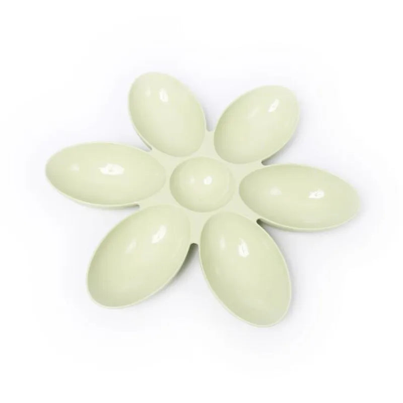Flower-Shaped Cat Food Dish – 6 Bowls in Different Colours
