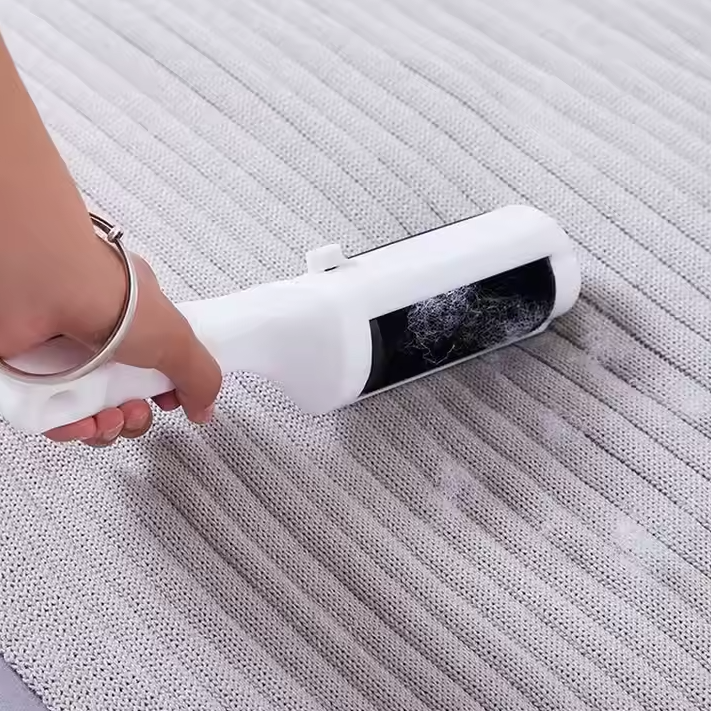 Reusable Pet Hair Remover for Furniture and Clothing